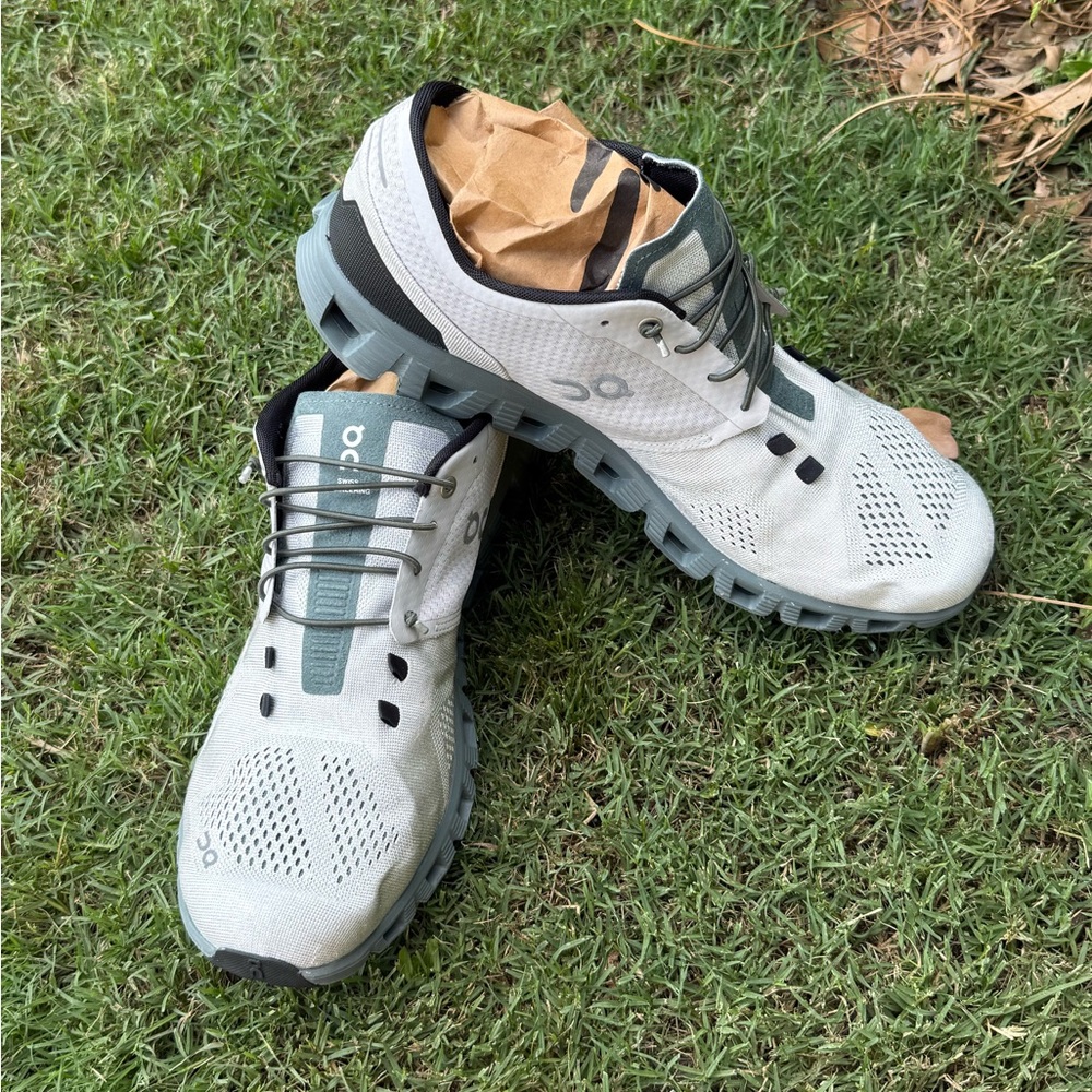 Men’s ON Cloud Sneakers Gray Size 12 - Excellent Condition